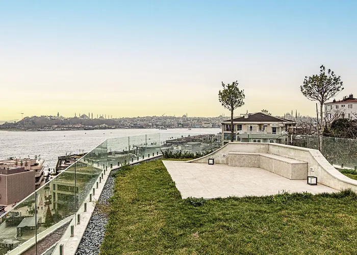 Appartement Flat With Panoramic Bosphorus View In Cihangir Istambul