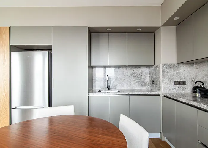 Flat With Panoramic Bosphorus View In Cihangir *